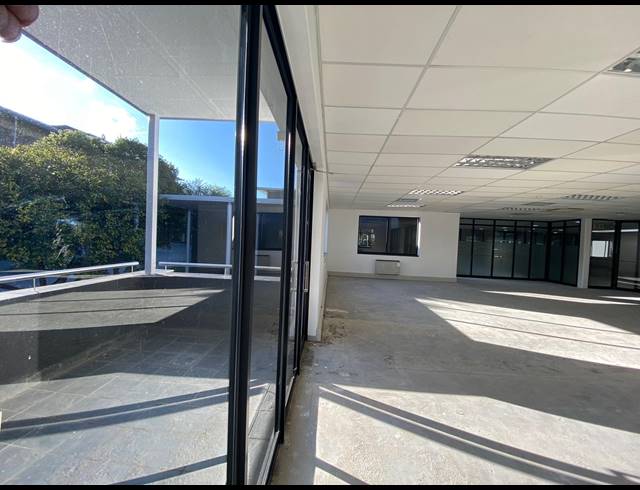 456M² OFFICE TO LET IN FOURWAYS